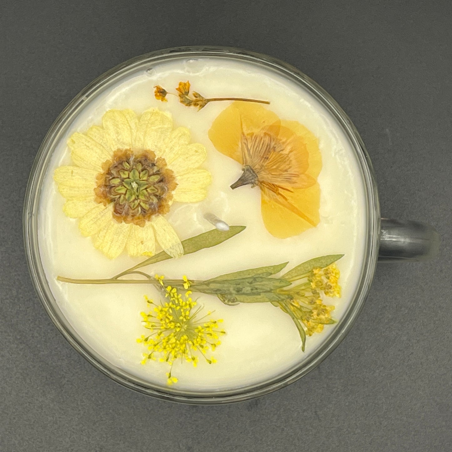 Crystal Cut Teacup – Sunlit Petals Candle