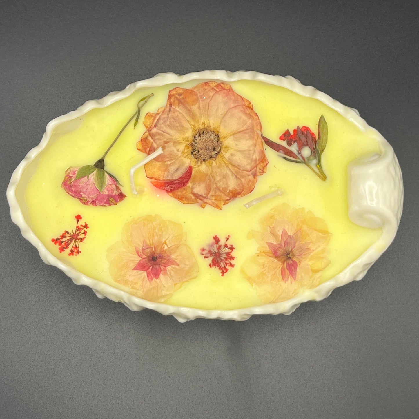 Pressed Botanical Lenox Shell Dish Candle – Lemon Blossom