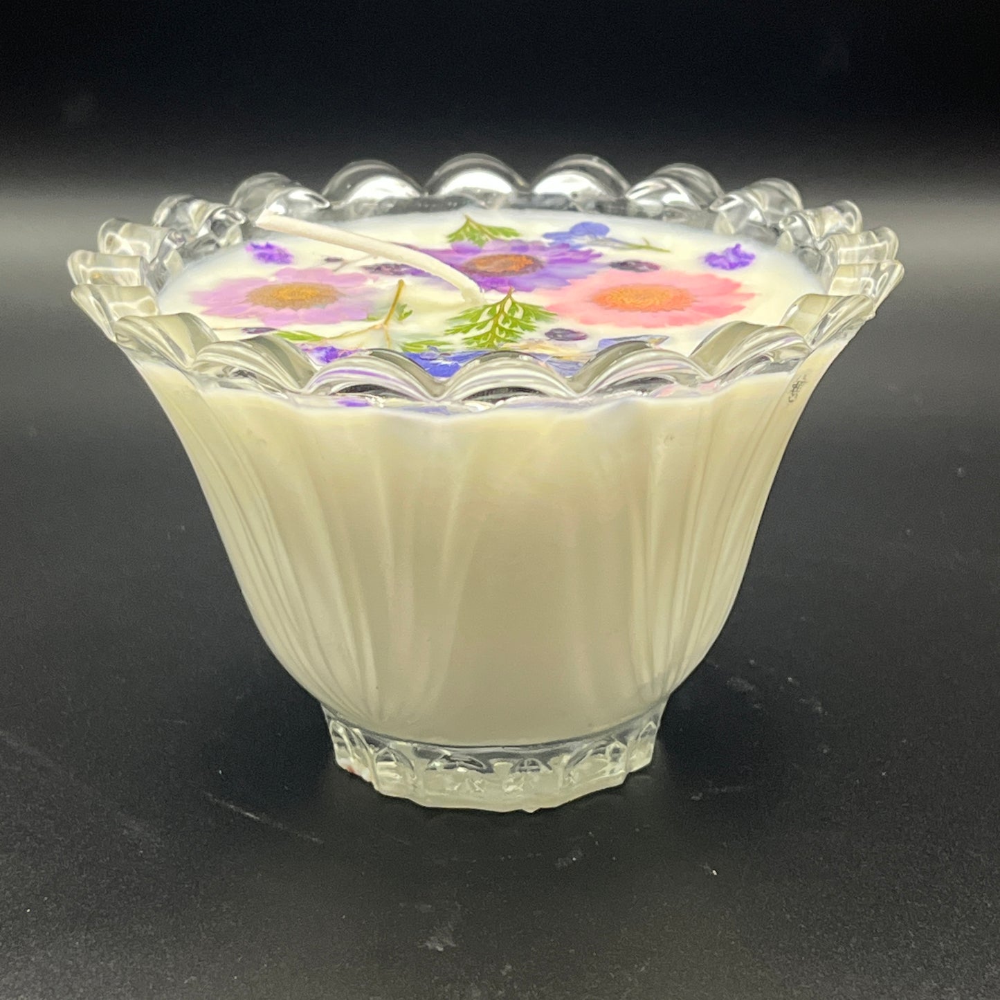 Scalloped Crystal Bowl – Spring Bloom Candle